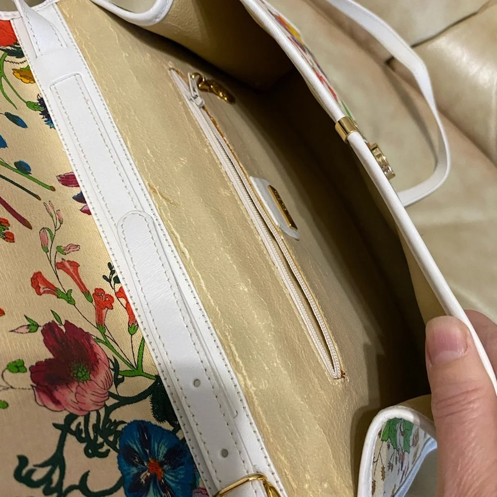 Gucci EUC Large Vintage Flora Shoulder Bag COA Floral Print Canvas - Picture 15 of 16